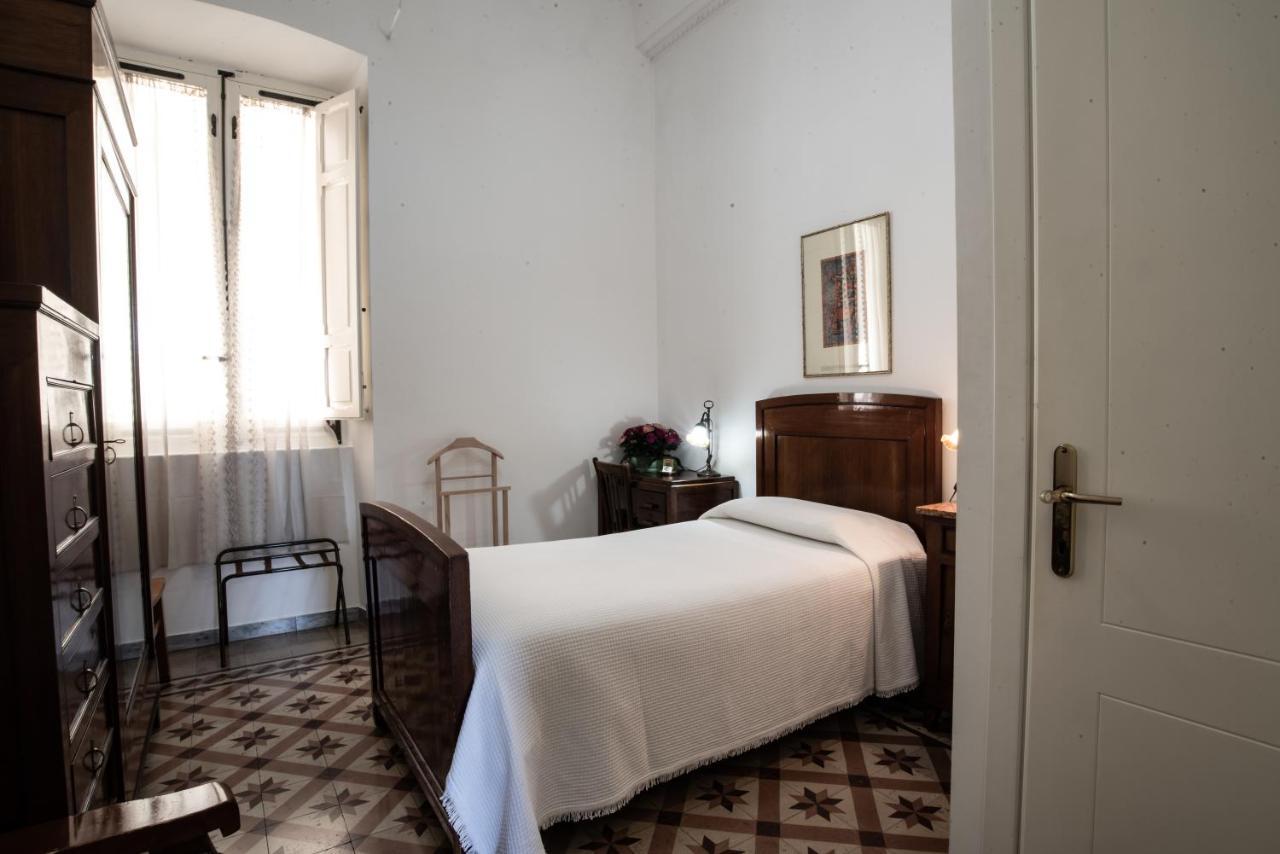 קליארי Hotel Aer Bj Vittoria מראה חיצוני תמונה