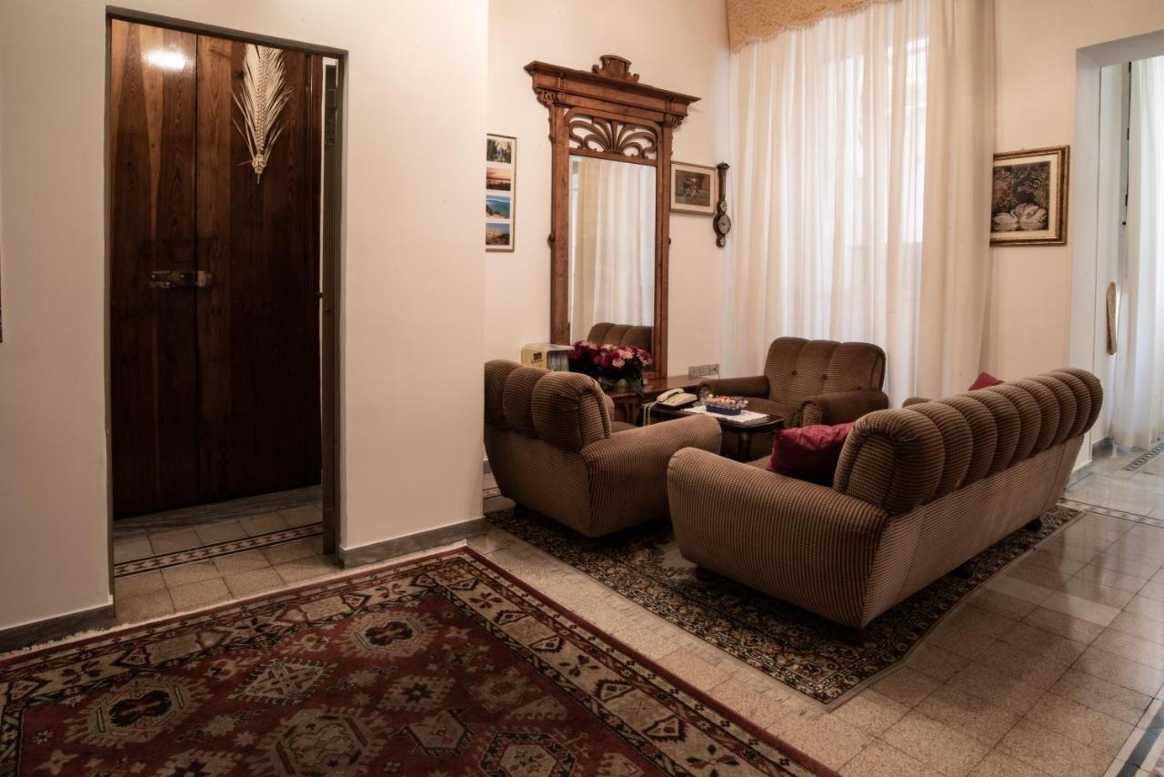 קליארי Hotel Aer Bj Vittoria מראה חיצוני תמונה