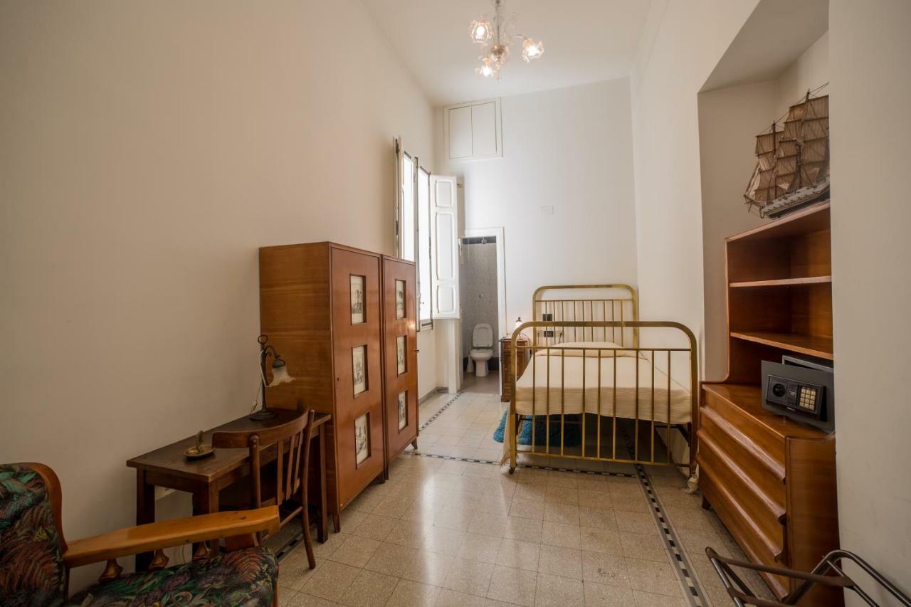 קליארי Hotel Aer Bj Vittoria מראה חיצוני תמונה